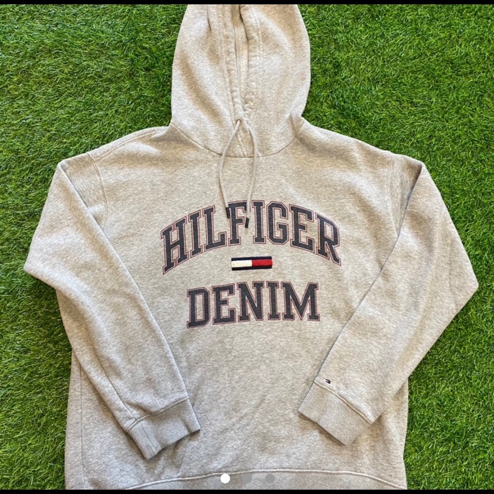 Tommy Hilfiger Embroidered Logo Grey Hoodie